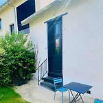 Jolie Maison Avec Jardin Au Calme En Ville